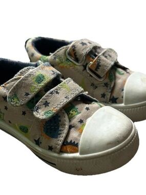 Toddler Boy Beige Sneakers With Dinosaurs Size 6